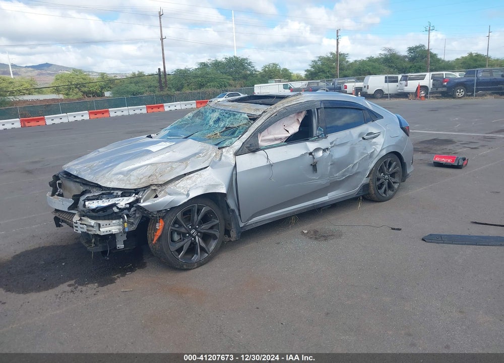 2018 HONDA CIVIC SPORT TOURING VIN: SHHFK7H95JU236452