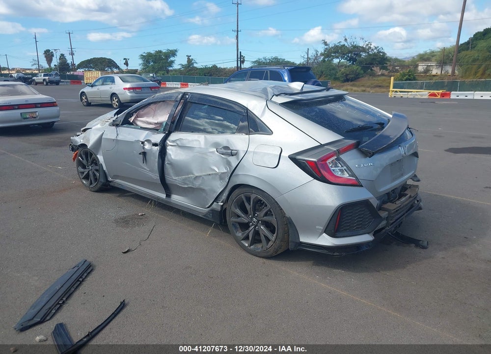 2018 HONDA CIVIC SPORT TOURING VIN: SHHFK7H95JU236452