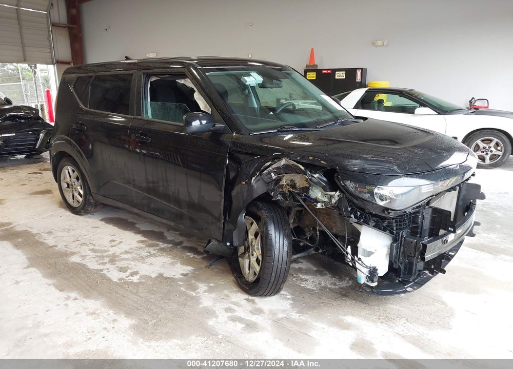 2023 KIA SOUL LX VIN: KNDJ23AU3P7872840