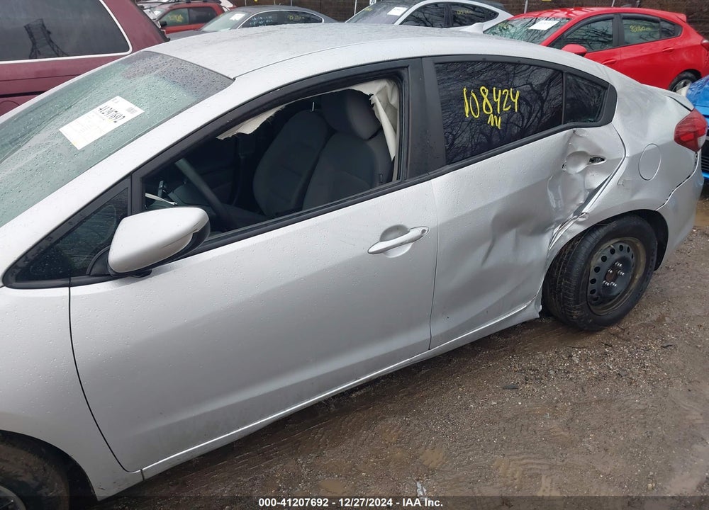 2017 KIA FORTE LX VIN: 3KPFL4A76HE093193