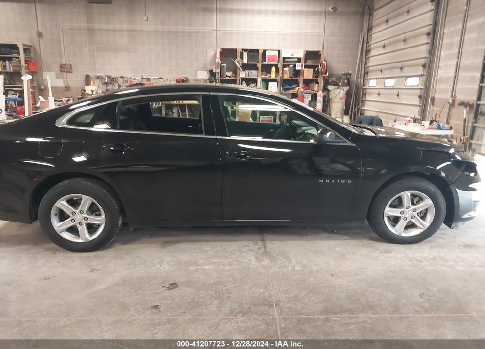 2025 CHEVROLET MALIBU VIN: 1G1ZB5ST5SF102845