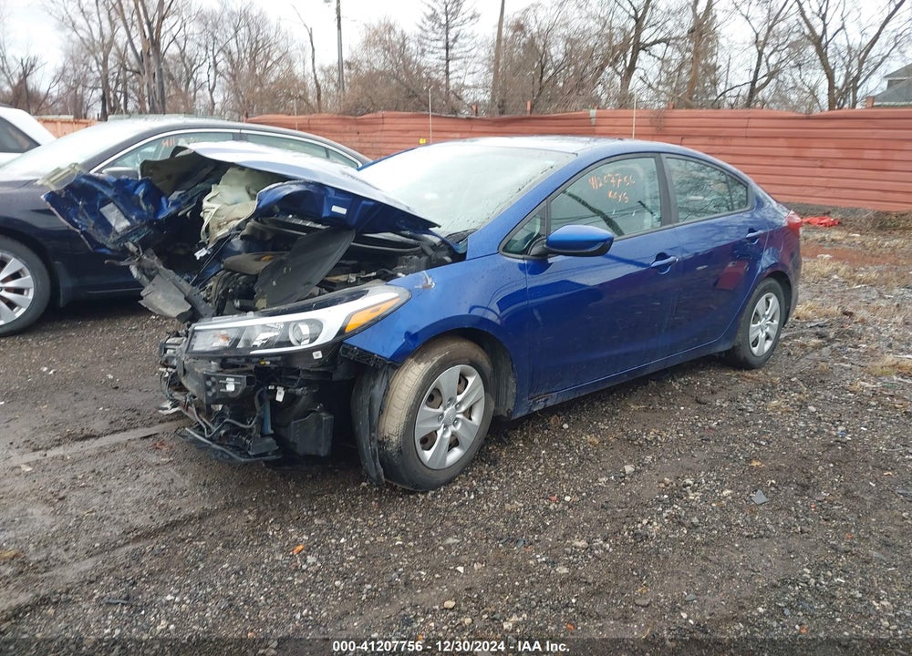 2017 KIA FORTE VIN: 3KPFK4A77HE135616