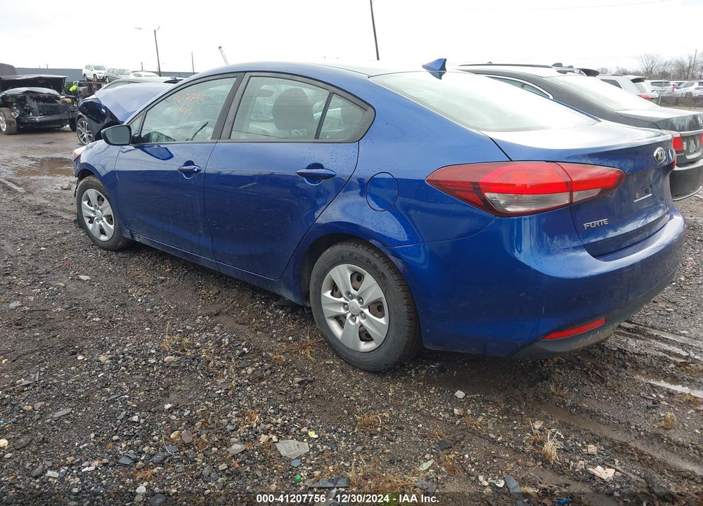 2017 KIA FORTE VIN: 3KPFK4A77HE135616