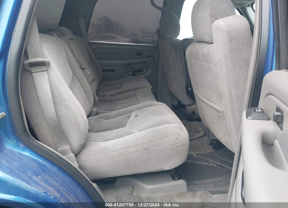 2004 CHEVROLET TAHOE LS VIN: 1GNEC13V74J306212