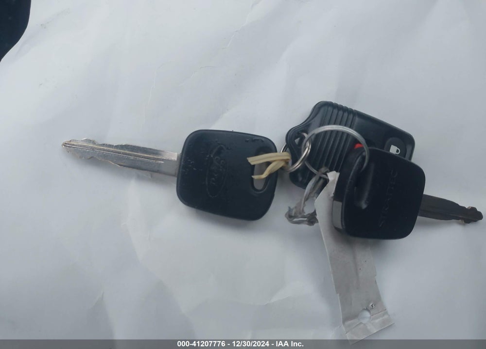 2004 FORD ESCAPE XLT VIN: 1FMYU93184DA08714