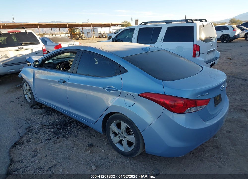 2011 HYUNDAI ELANTRA VIN: KMHDH4AE5BU157557