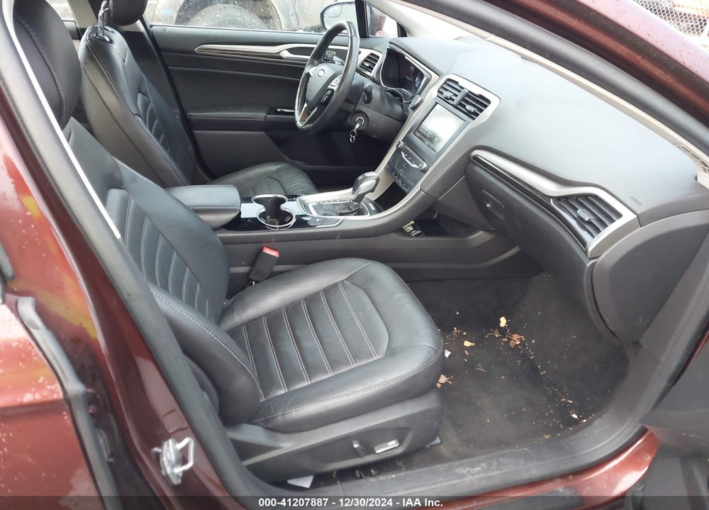2015 FORD FUSION SE VIN: 3FA6P0HD7FR110815