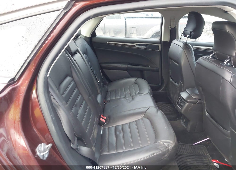 2015 FORD FUSION SE VIN: 3FA6P0HD7FR110815