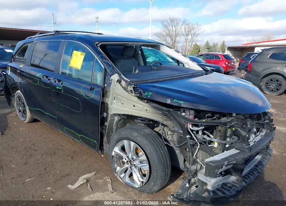 2022 TOYOTA SIENNA LIMITED VIN: 5TDZRKEC8NS128924