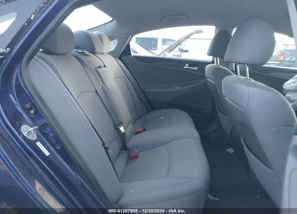 2011 HYUNDAI SONATA VIN: 5NPEB4AC5BH051757