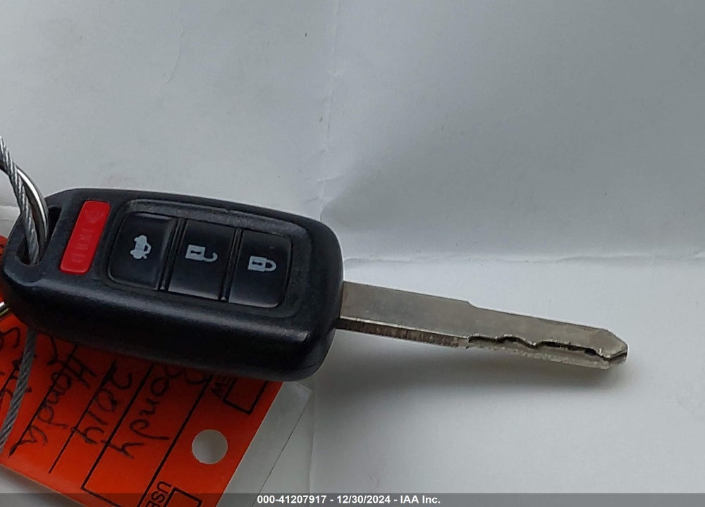 2014 HONDA CIVIC LX VIN: 19XFB2F51EE235587
