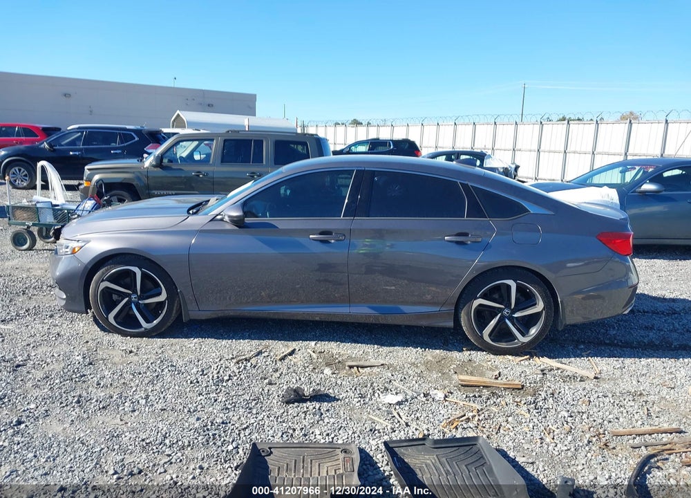 2018 HONDA ACCORD VIN: 1HGCV1F31JA156101