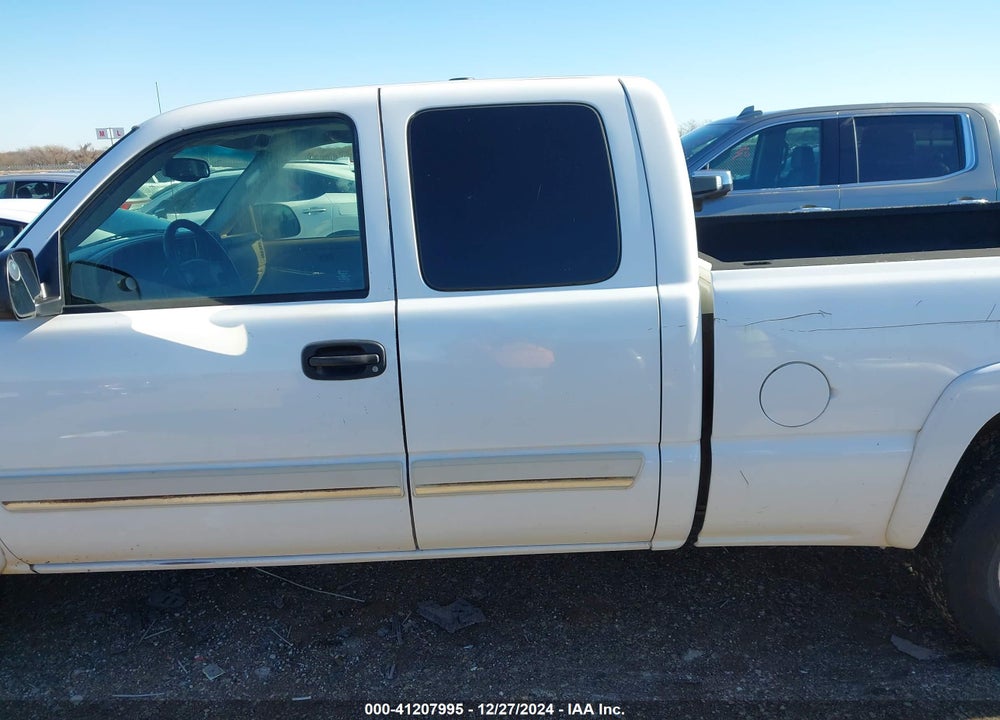 2005 CHEVROLET SILVERADO 1500 Z71 VIN: 1GCEK19B05E252304
