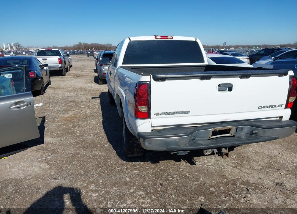2005 CHEVROLET SILVERADO 1500 Z71 VIN: 1GCEK19B05E252304