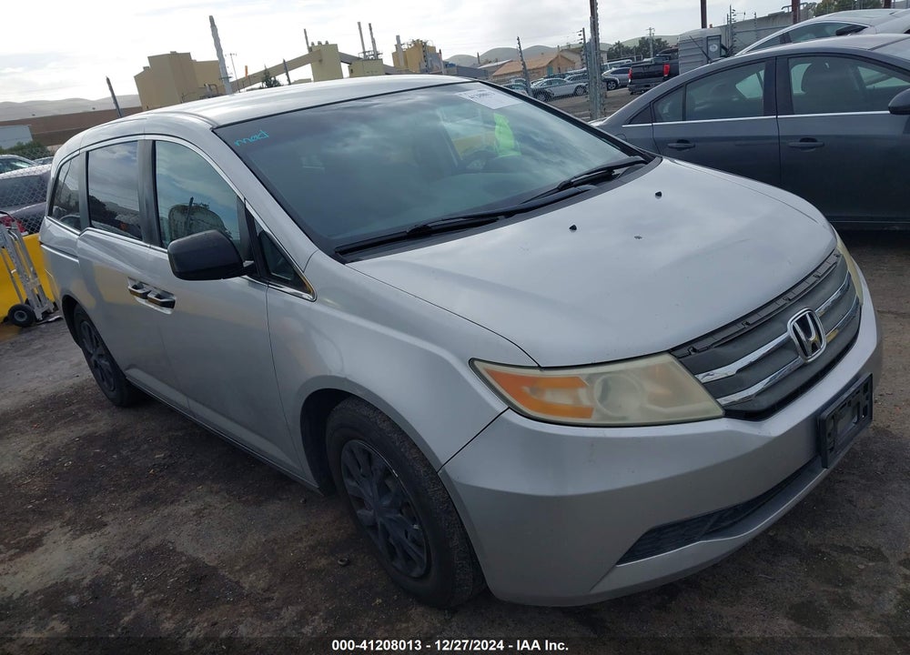 2011 HONDA ODYSSEY LX VIN: 5FNRL5H29BB020575