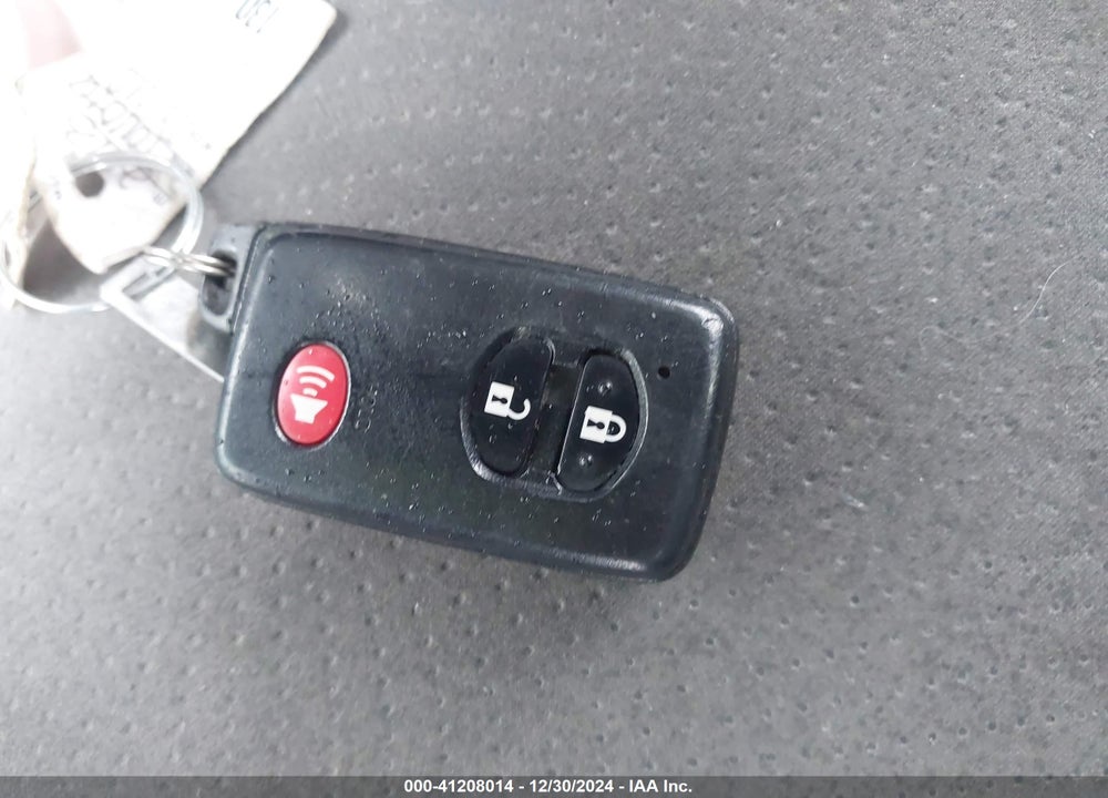 2013 TOYOTA PRIUS TWO VIN: JTDKN3DU8D1635878