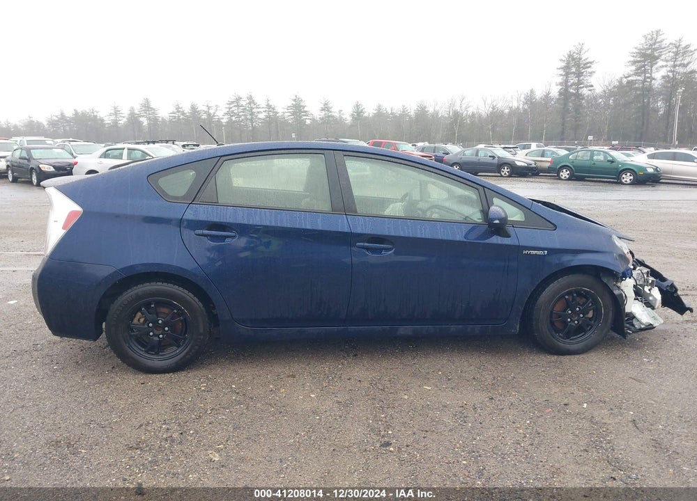 2013 TOYOTA PRIUS TWO VIN: JTDKN3DU8D1635878