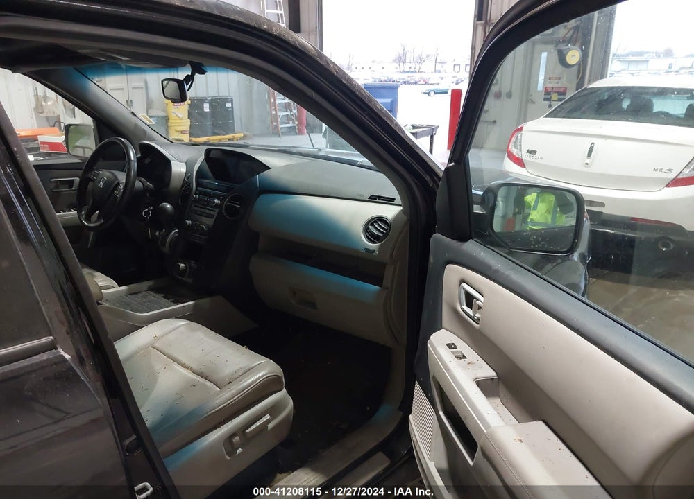 2014 HONDA PILOT EX-L VIN: 5FNYF4H65EB036471