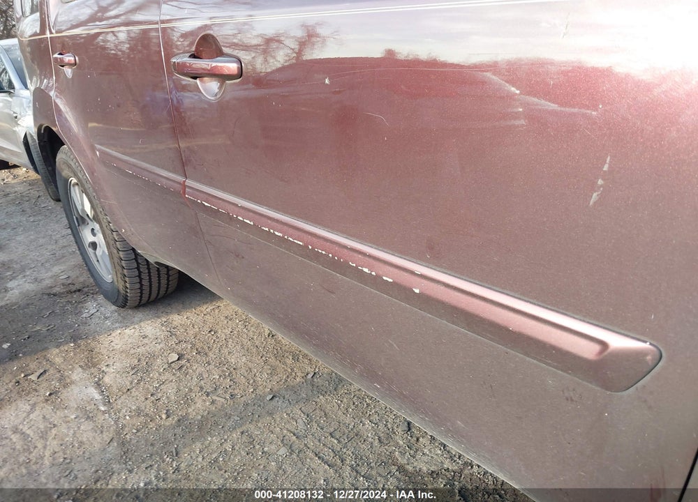 2010 HONDA PILOT EX-L VIN: 5FNYF4H63AB024264