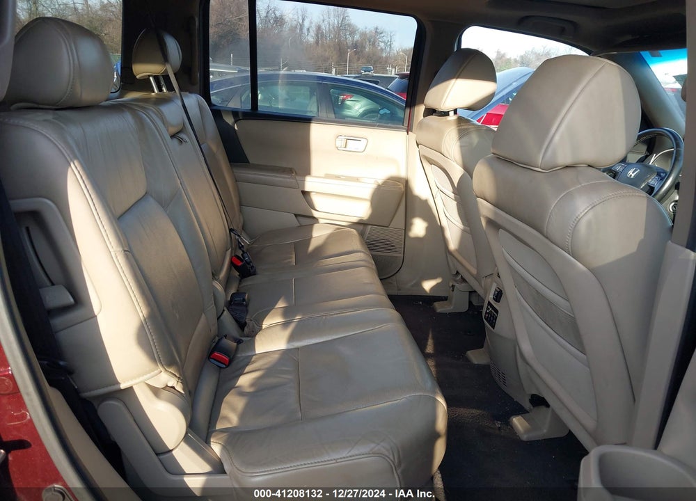 2010 HONDA PILOT EX-L VIN: 5FNYF4H63AB024264