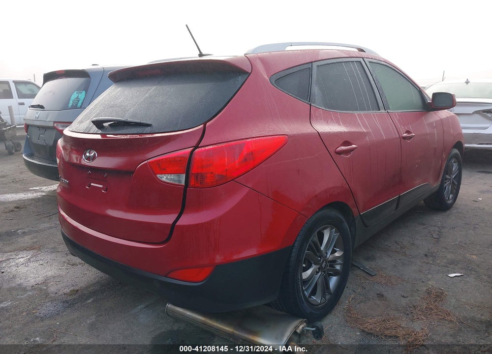 2014 HYUNDAI TUCSON SE VIN: KM8JU3AG4EU824021