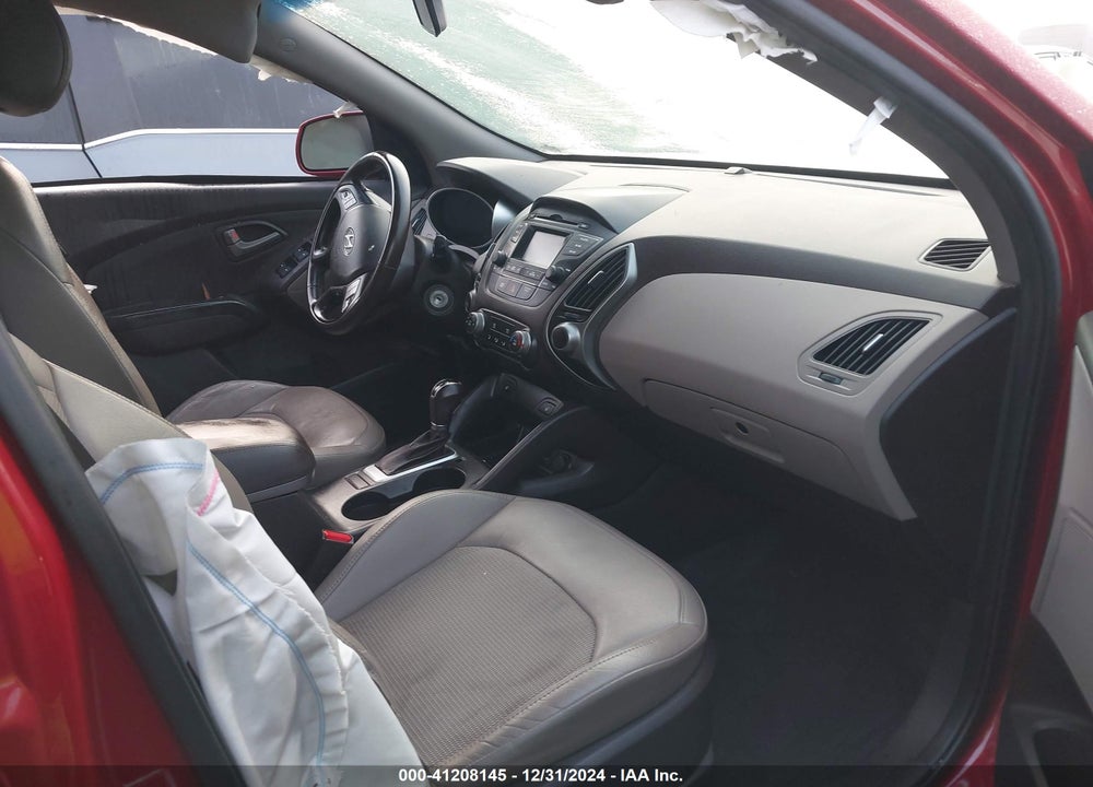 2014 HYUNDAI TUCSON SE VIN: KM8JU3AG4EU824021
