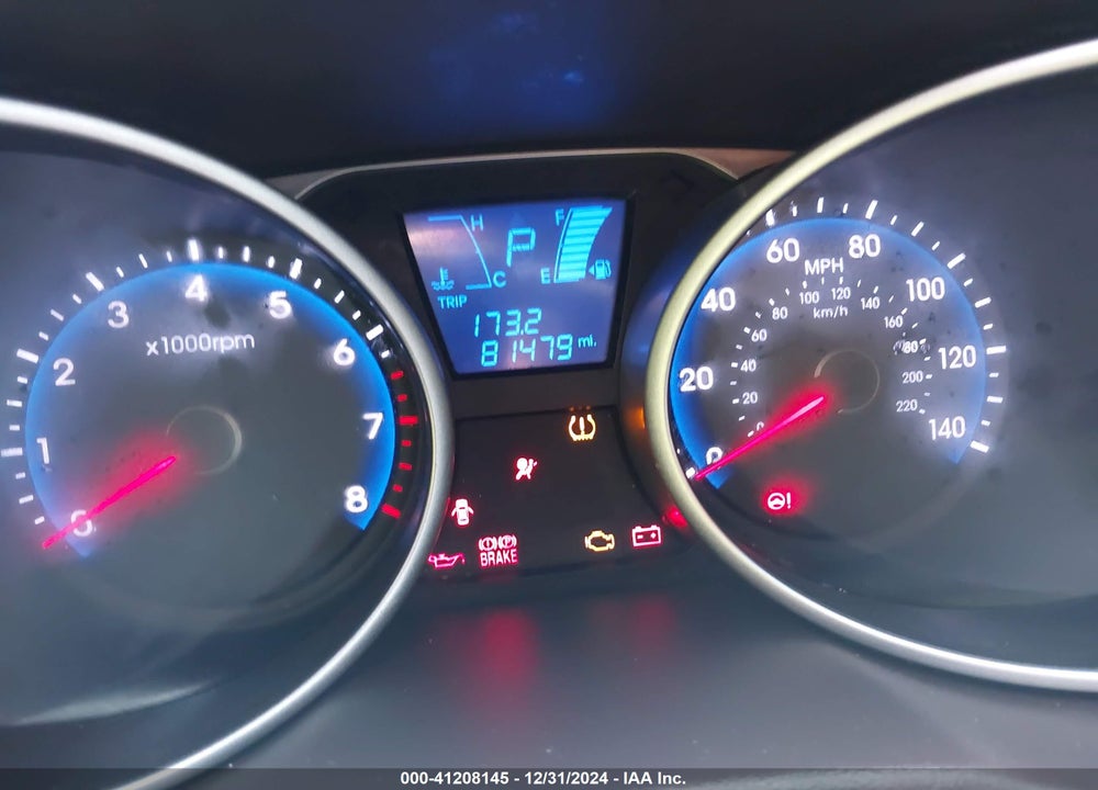 2014 HYUNDAI TUCSON SE VIN: KM8JU3AG4EU824021