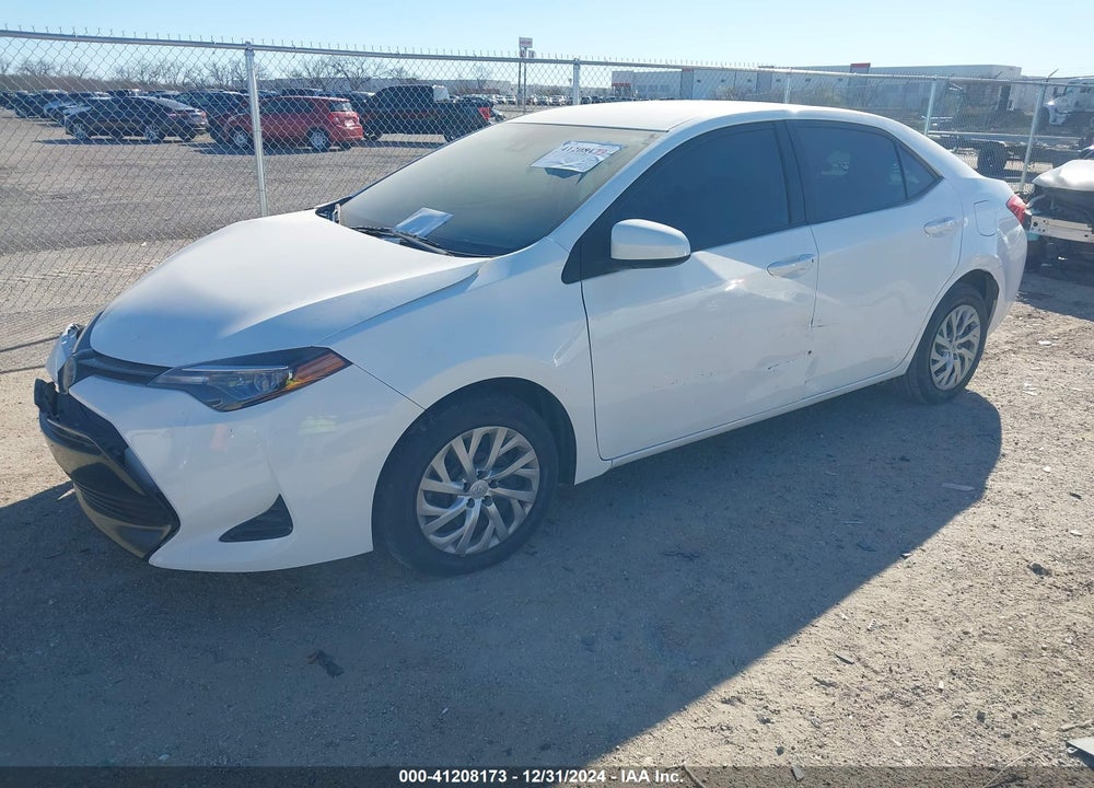 2018 TOYOTA COROLLA LE VIN: 2T1BURHE1JC114890
