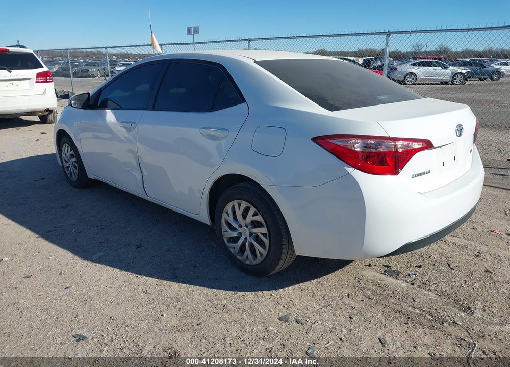 2018 TOYOTA COROLLA LE VIN: 2T1BURHE1JC114890