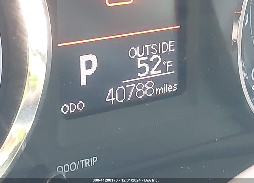 2018 TOYOTA COROLLA LE VIN: 2T1BURHE1JC114890