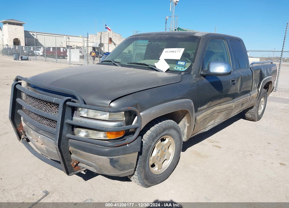 2002 CHEVROLET SILVERADO 1500 LS VIN: 2GCEK19T221151321