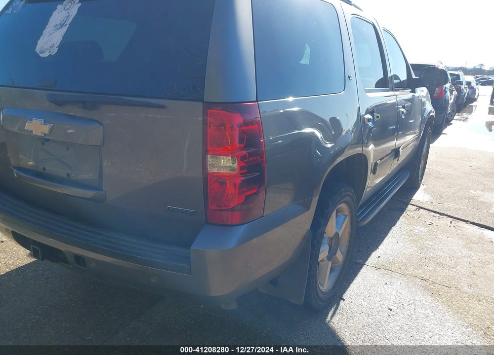 2011 CHEVROLET TAHOE LT VIN: 1GNSCBE07BR393392