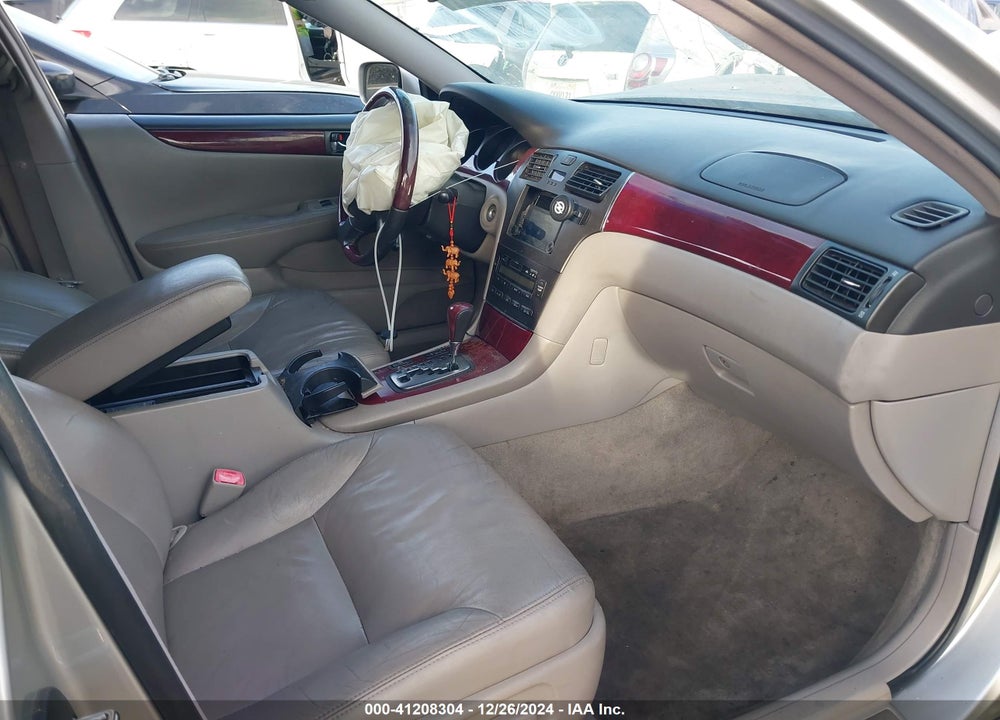 2004 LEXUS ES 330 VIN: JTHBA30G140016653