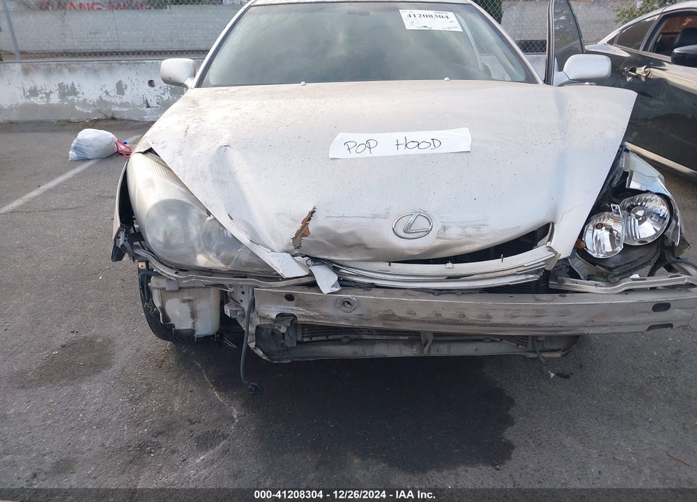 2004 LEXUS ES 330 VIN: JTHBA30G140016653