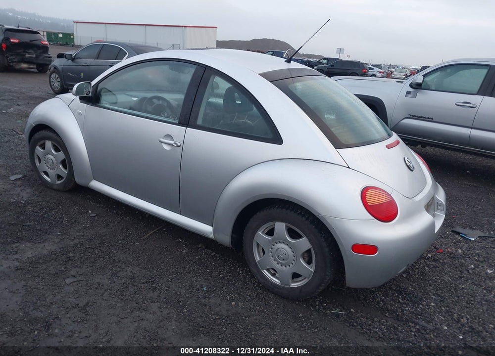 2000 VOLKSWAGEN NEW BEETLE GLX VIN: 3VWDD21C6YM469268