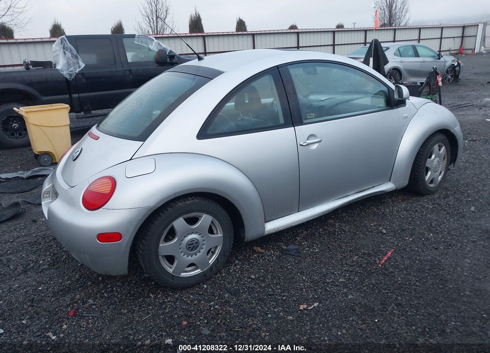 2000 VOLKSWAGEN NEW BEETLE GLX VIN: 3VWDD21C6YM469268
