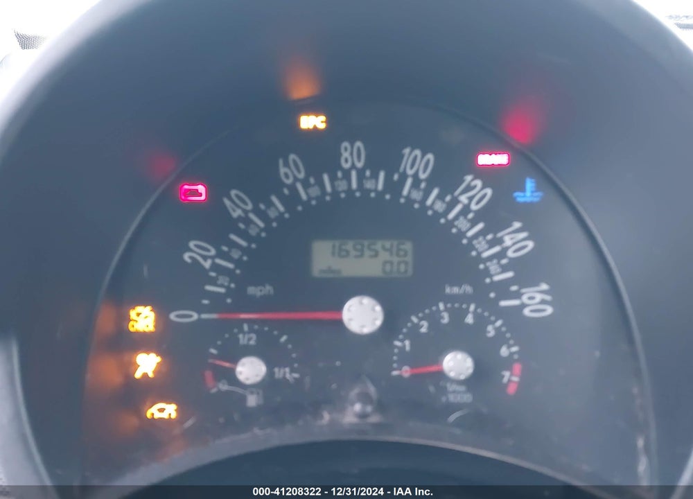 2000 VOLKSWAGEN NEW BEETLE GLX VIN: 3VWDD21C6YM469268