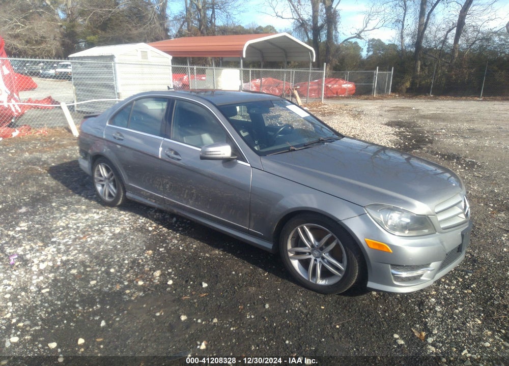 2013 MERCEDES-BENZ C 300 LUXURY 4MATIC/SPORT 4MATIC VIN: WDDGF8AB1DR290963