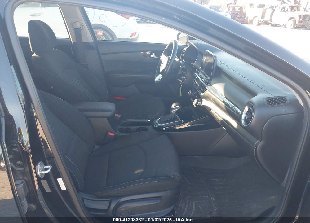 2019 KIA FORTE VIN: 3KPF34AD2KE063251