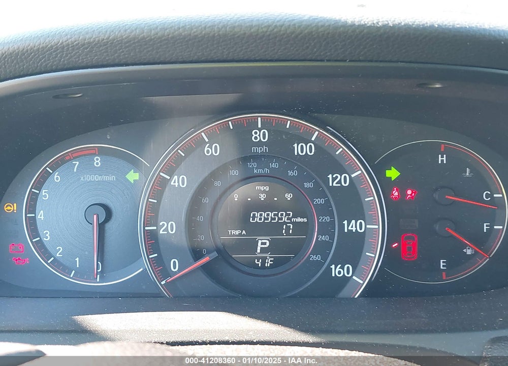 2017 HONDA ACCORD VIN: 1HGCR2F15HA018337