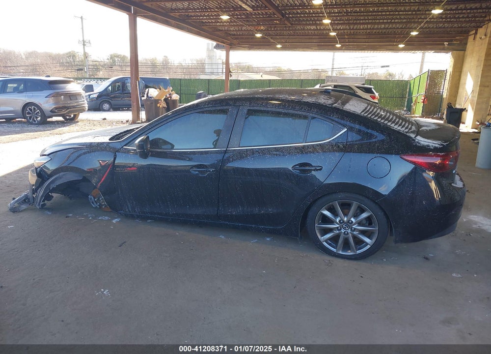 2018 MAZDA 3 GRAND TOURING VIN: 3MZBN1W38JM251913