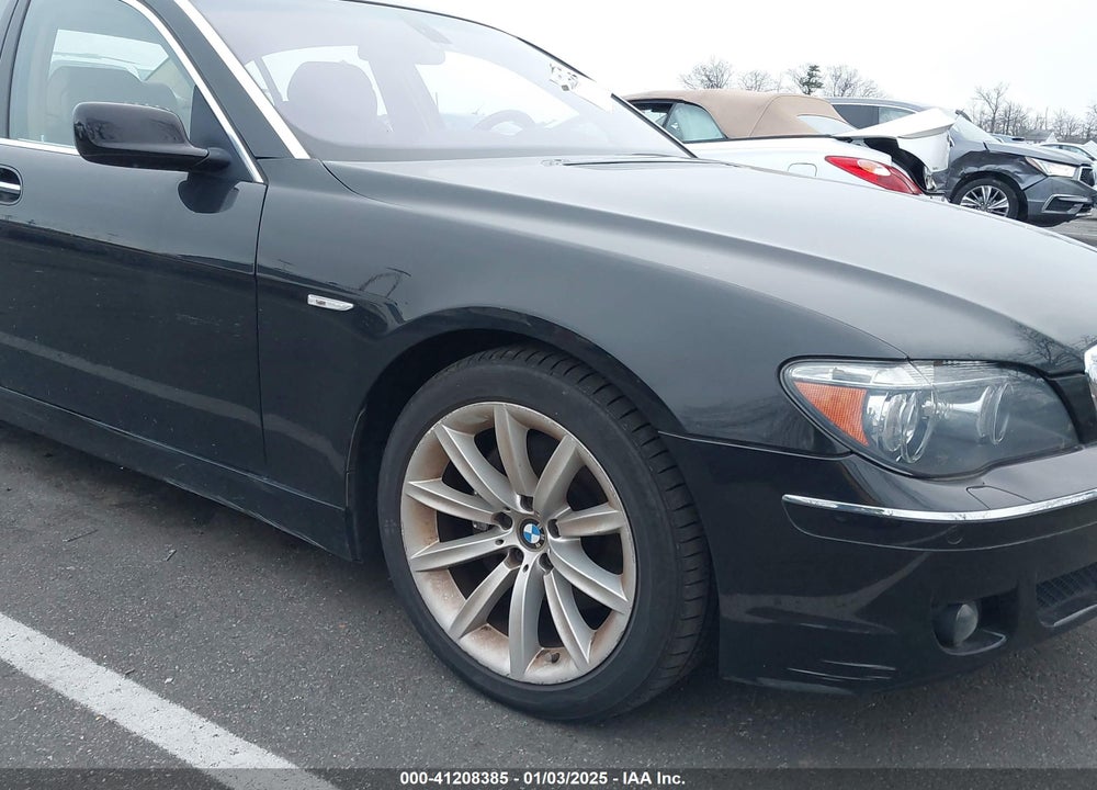 2007 BMW 750LI VIN: WBAHN83597DT69529