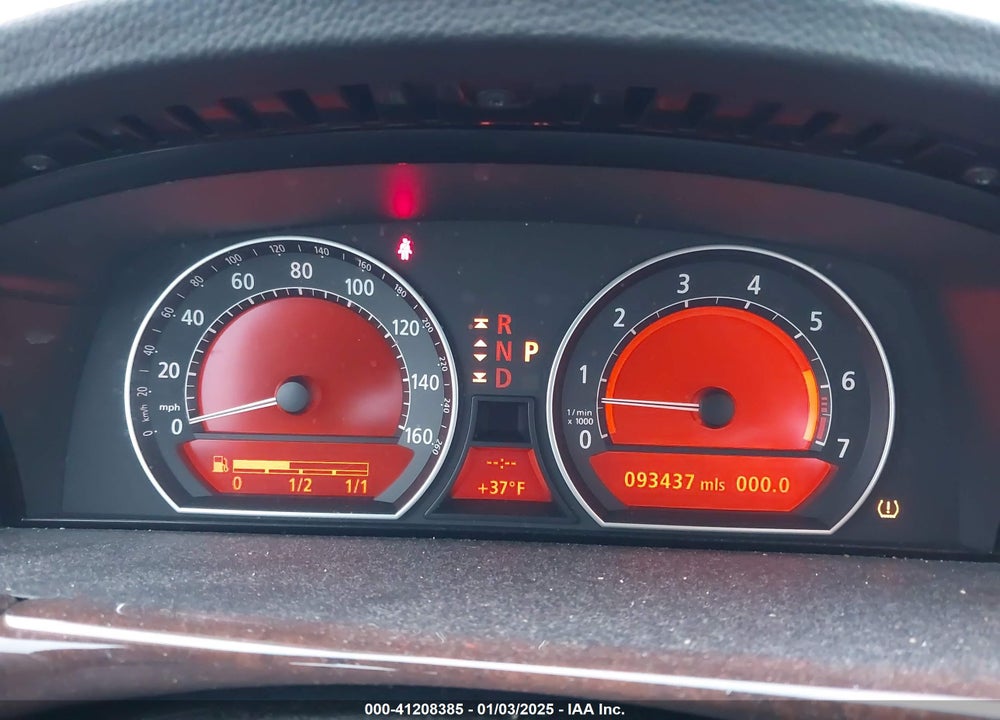2007 BMW 750LI VIN: WBAHN83597DT69529