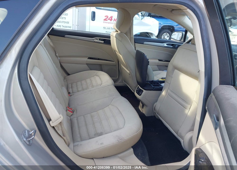 2015 FORD FUSION SE VIN: 3FA6P0H74FR307144
