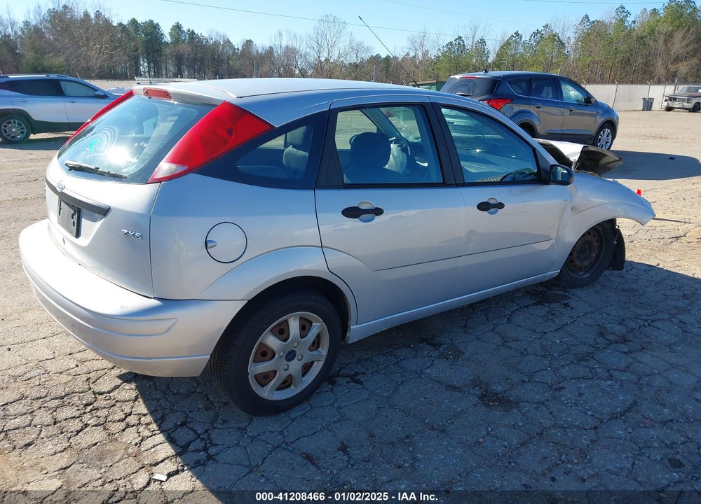 2005 FORD FOCUS ZX5 VIN: 3FAFP37N45R128912