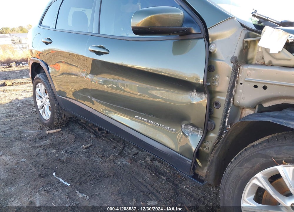 2020 JEEP CHEROKEE LATITUDE FWD VIN: 1C4PJLCB9LD556198