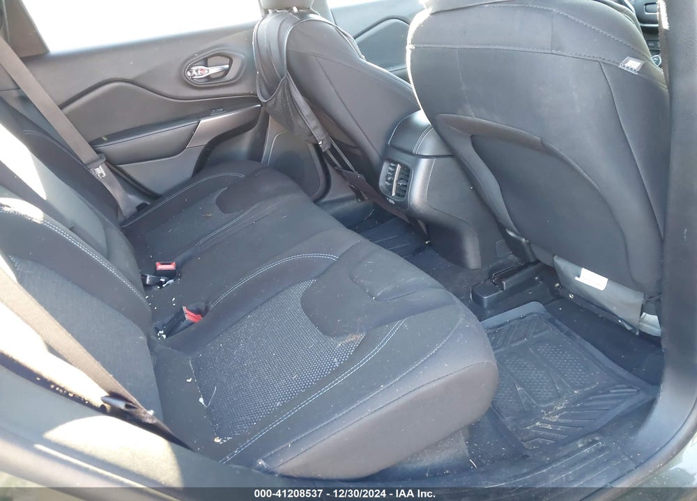 2020 JEEP CHEROKEE LATITUDE FWD VIN: 1C4PJLCB9LD556198