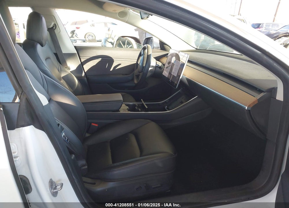 2019 TESLA MODEL 3 VIN: 5YJ3E1EA7KF437908