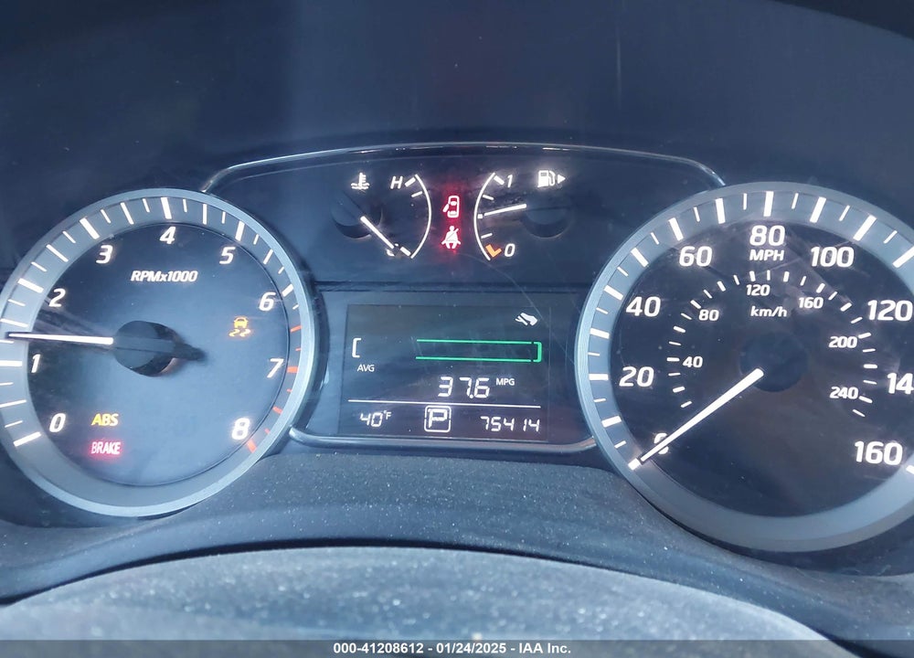 2014 NISSAN SENTRA VIN: 3N1AB7APXEY321840