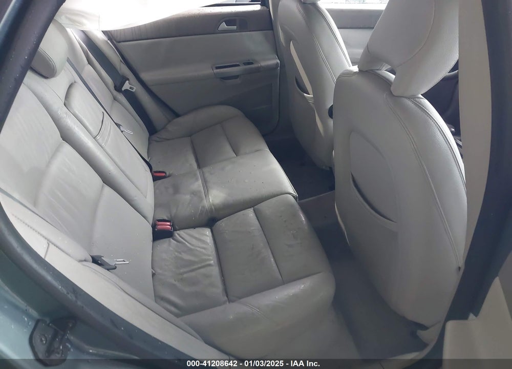 2005 VOLVO S40 T5 VIN: YV1MS682552059457